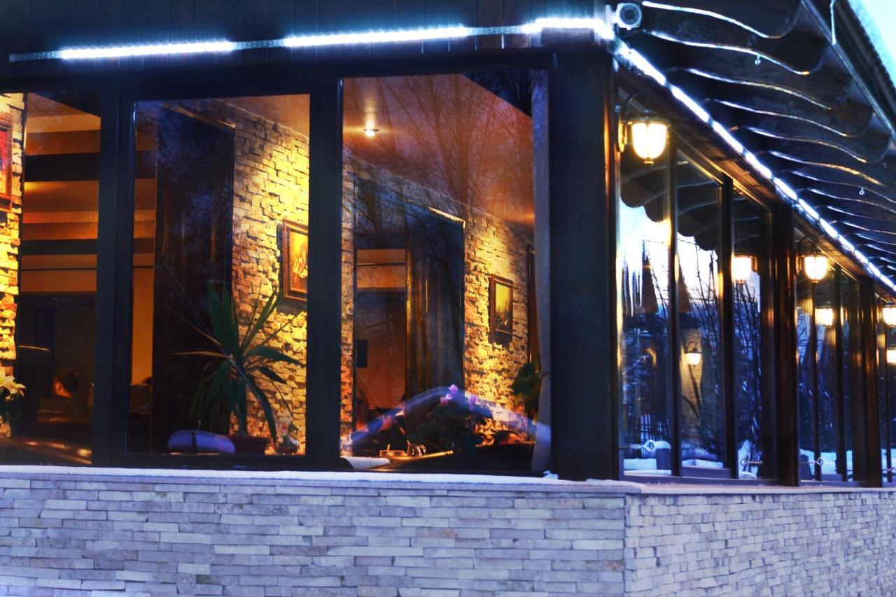 Hanul Simon Pensiune & Restaurant Bran  Exteriör bild